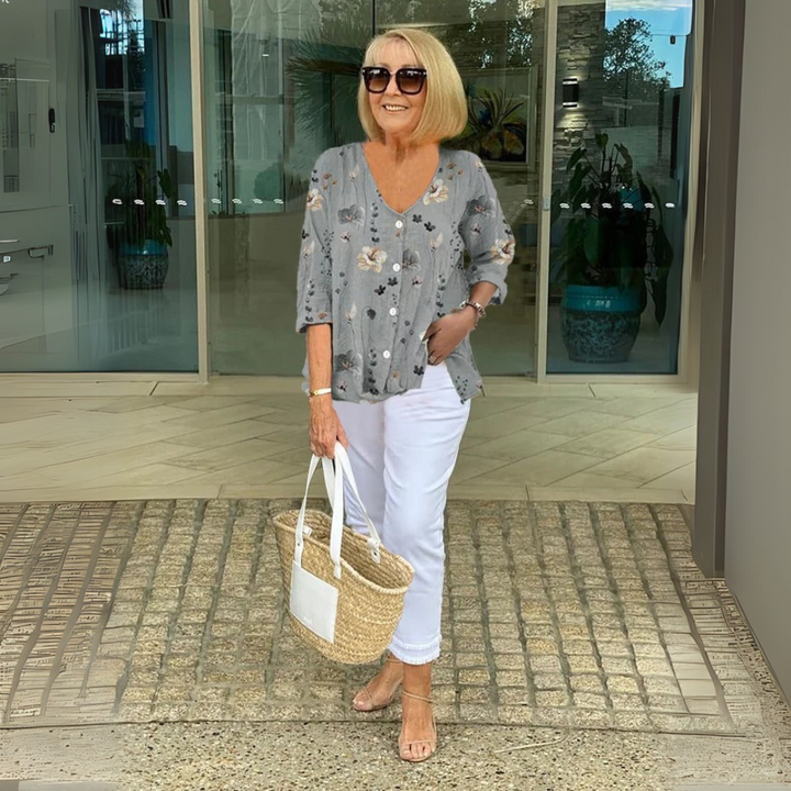 Veda | Flattering Comfort Blouse