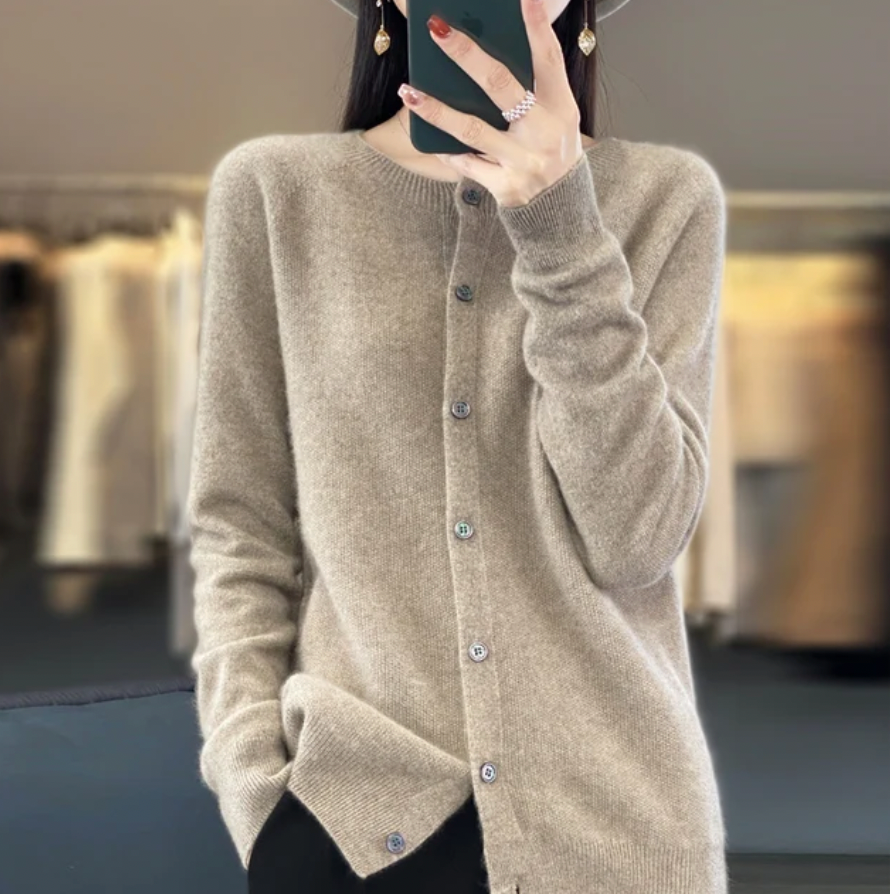 Annika | Elegant Wool Sweater